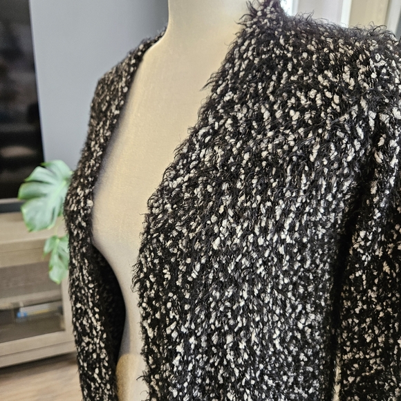 Fuzzy cardigan (xs) - Picture 4 of 8